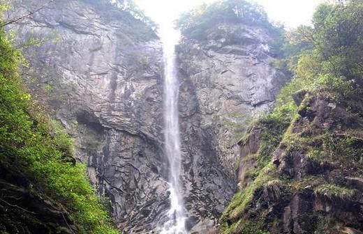 大别山主峰景区旅游景点图片