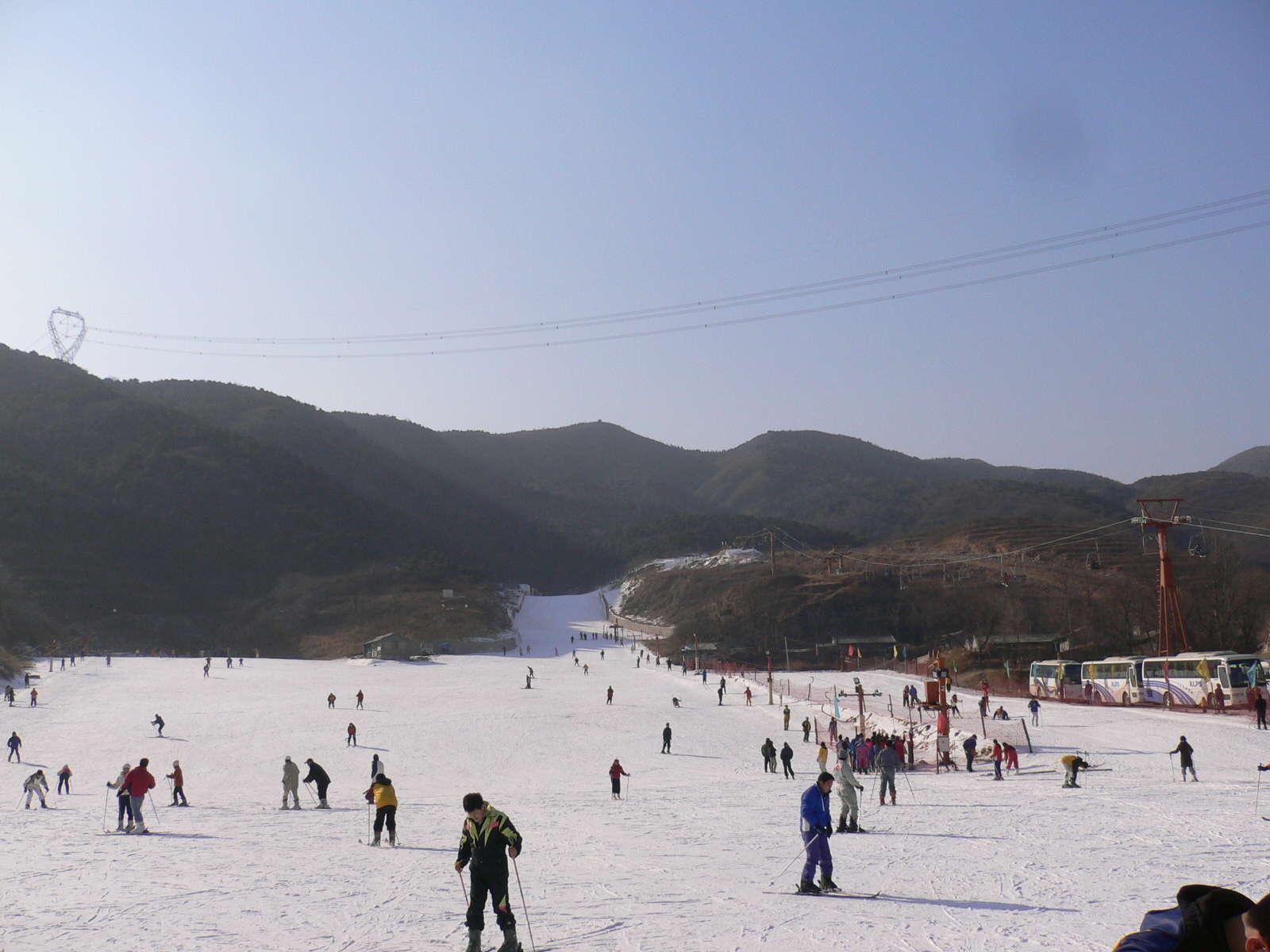 龙凤山滑雪场