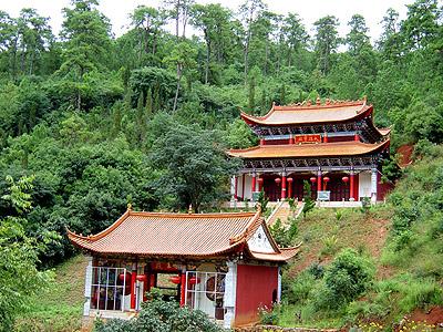 易门龙泉旅游景点图片