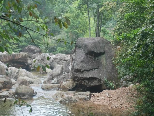 收起 防城港熱門景點 大清國1號界碑 金灘 蝴蝶島 竹山景區 北侖河口